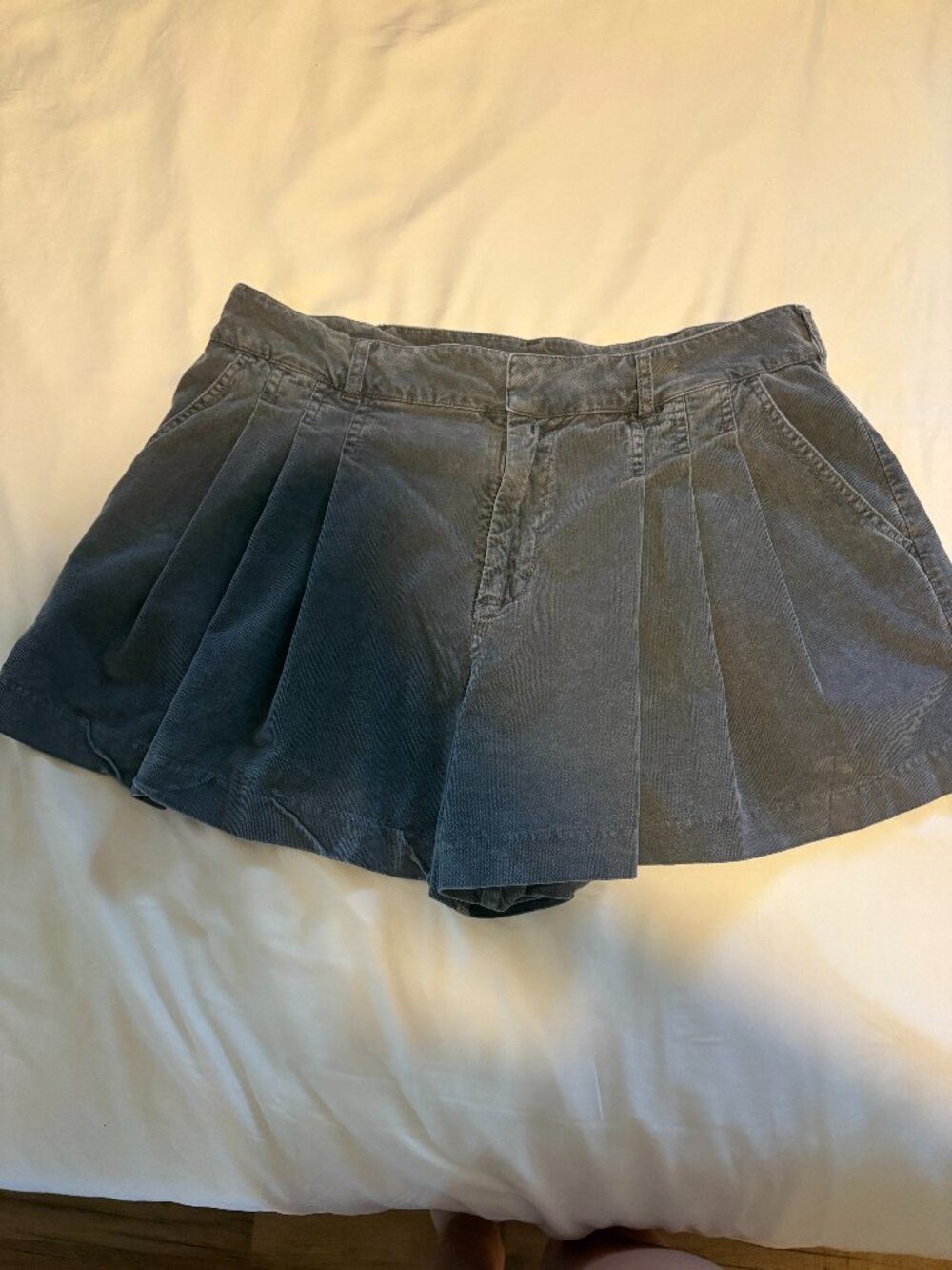 Pilcro by Anthropologie Gray Pleated Skort – Size 31